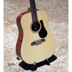 Alvarez Regent RD26 Dreadnought Acoustic Guitar With Padded Gig Bag Acoustic Guitars