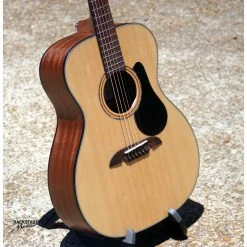 Alvarez Artist AF30 Folk Body Acoustic Guitar Acoustic Guitars